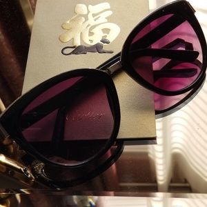 🐱🌌Vince Camuto Metal Trim Cat Eye Sunnies🌌🐱